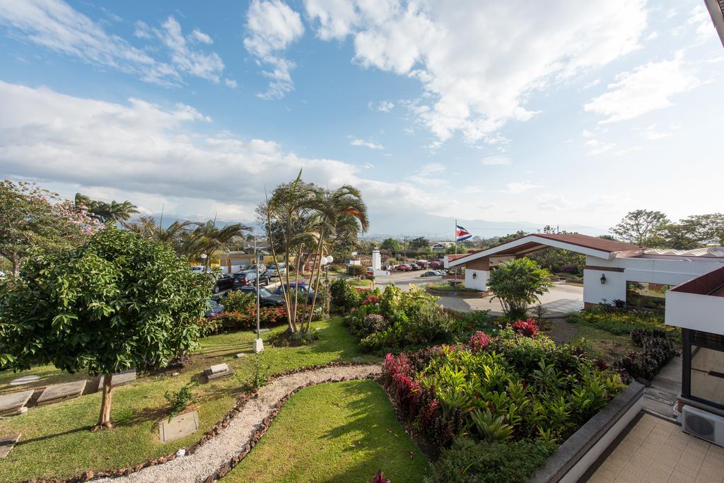 三角梅酒店 Santo Domingo De Heredia 外观 照片